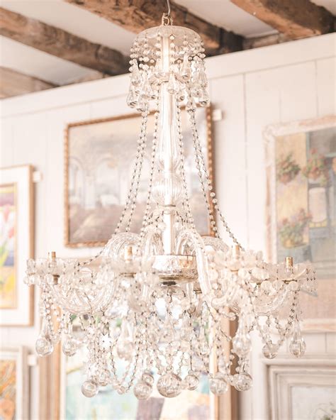 italian chandelier style position|Italian Chandelier Lighting Tips for Proper Placement and Size